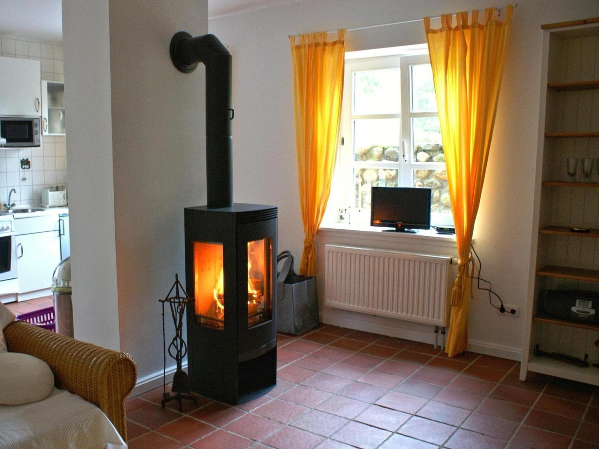 Cosy Apartment In Semlow Germany With Garden Екстериор снимка
